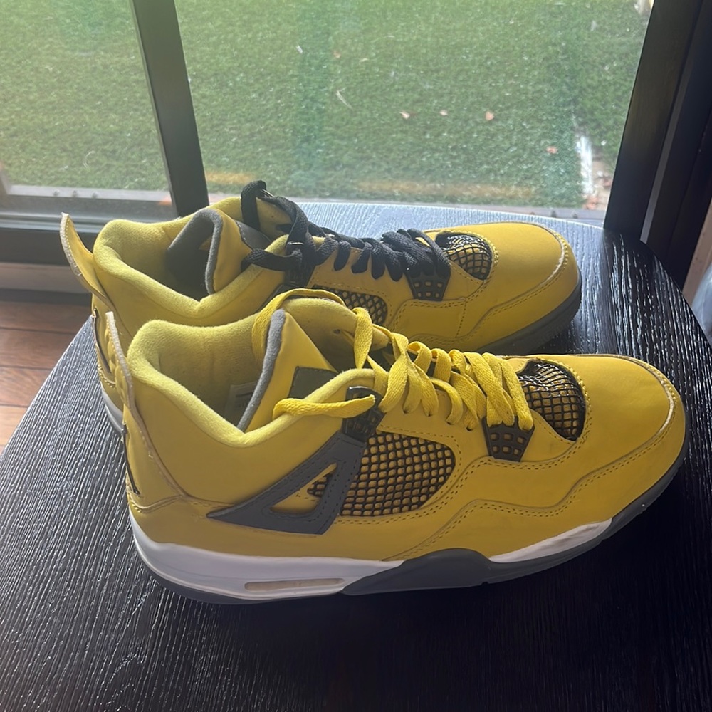 Jordan 4 lightning’s.